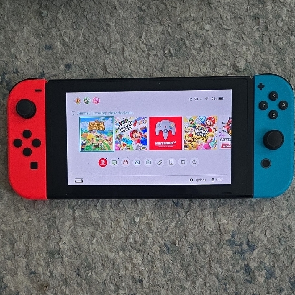 Nintendo Switch Family Bundle - Picture 2 of 16